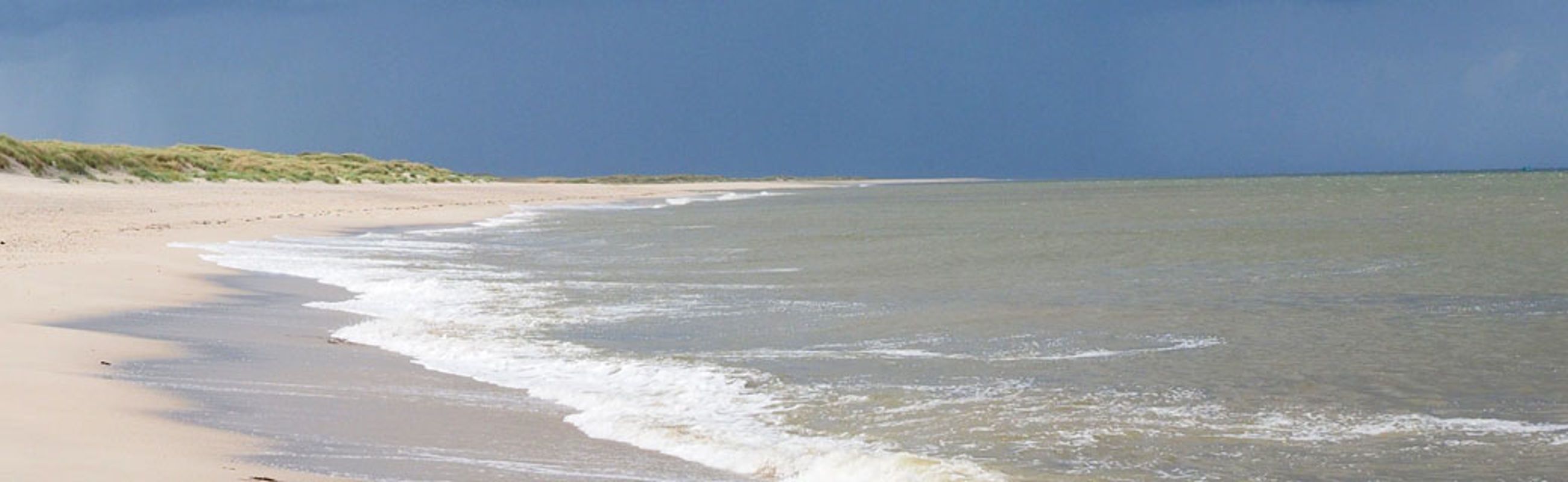 LekkerNaarZee Beach Holiday